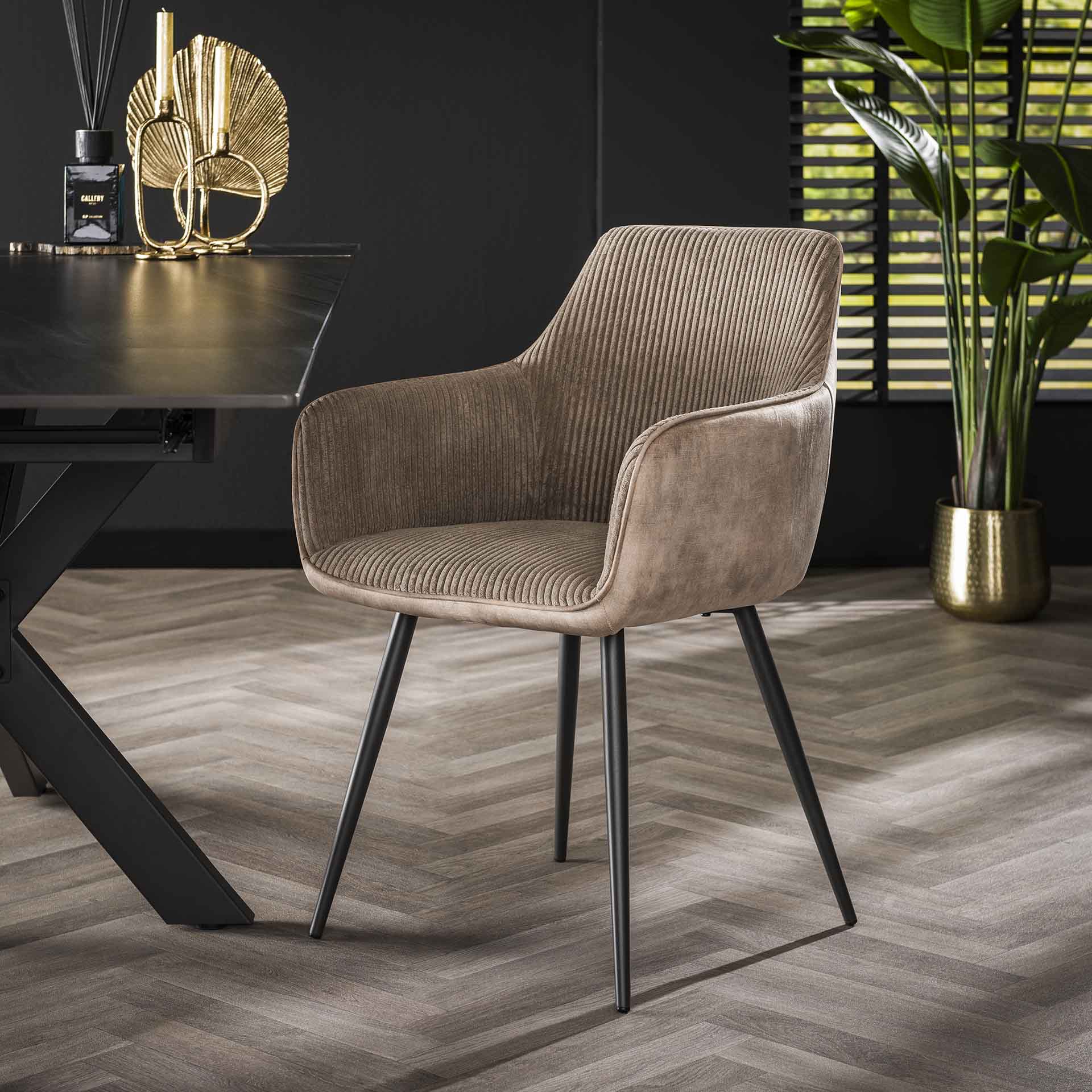 Stuhl – Prisma Hue – Rock Sandfarbe