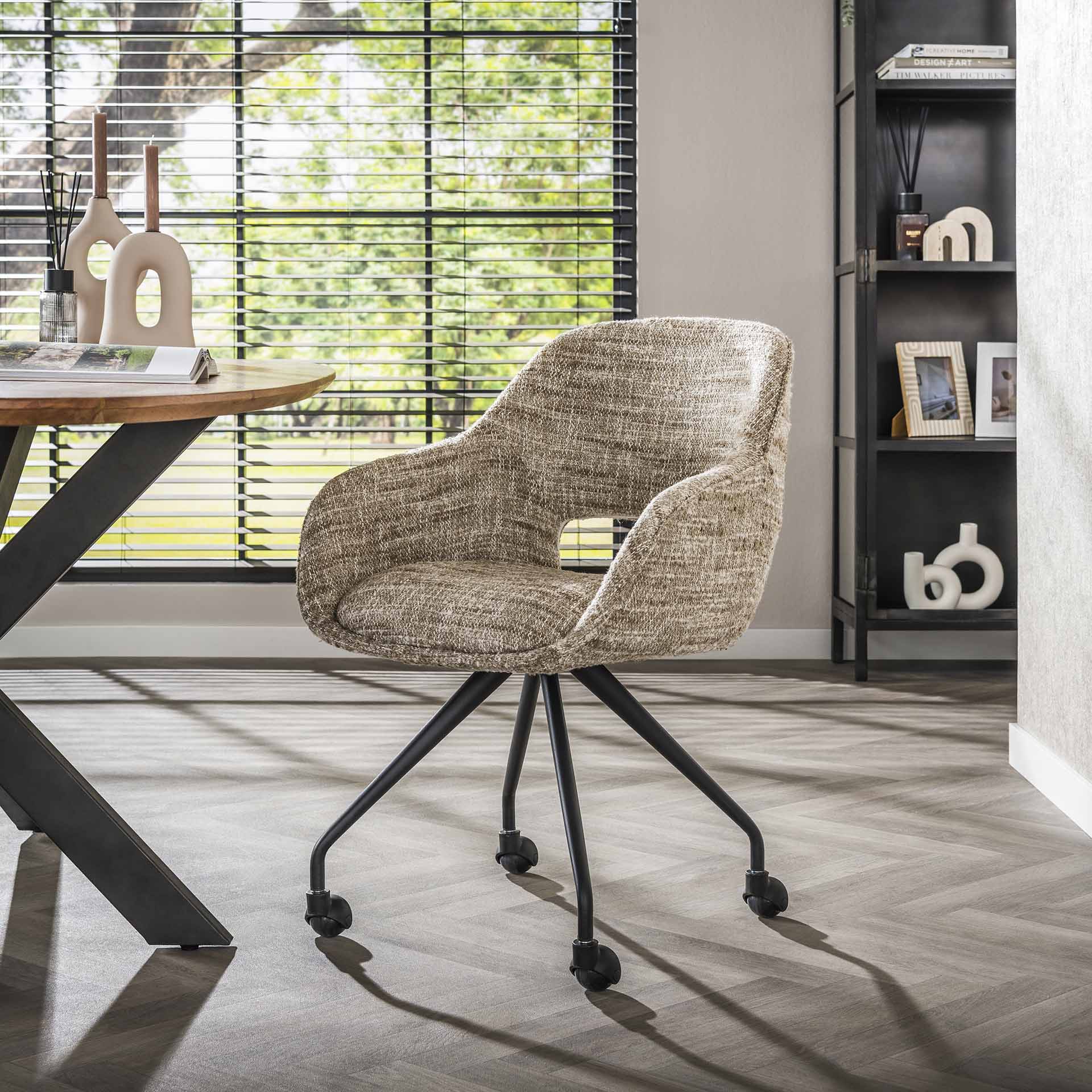 Stuhl – Vesta Halo – Eagle Sandfarbe