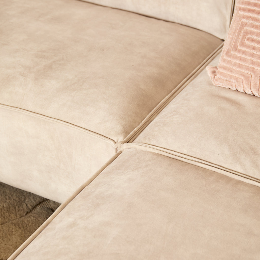 Ecksofa Famous&Glamor Beige 285x210x82 cm – MeinLieblingsplatz Sofa mit Recamiere rechts, Luxus & Komfort