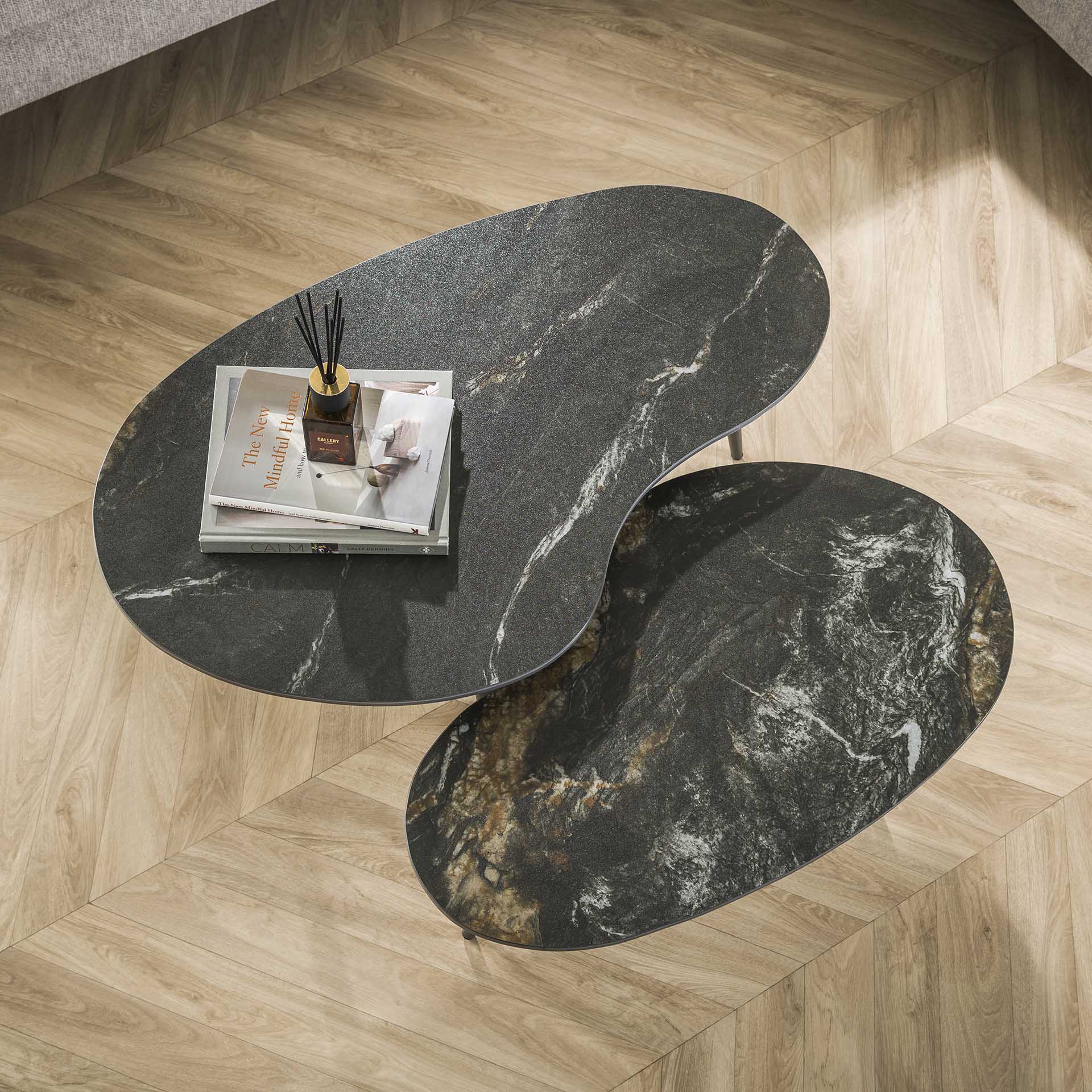 Couchtisch-Set Lonato – 2 Tische in Nierenform mit Steinoptik & Stahlgestell, 91 x 55 x 40 cm, modernes Wohnzimmerset