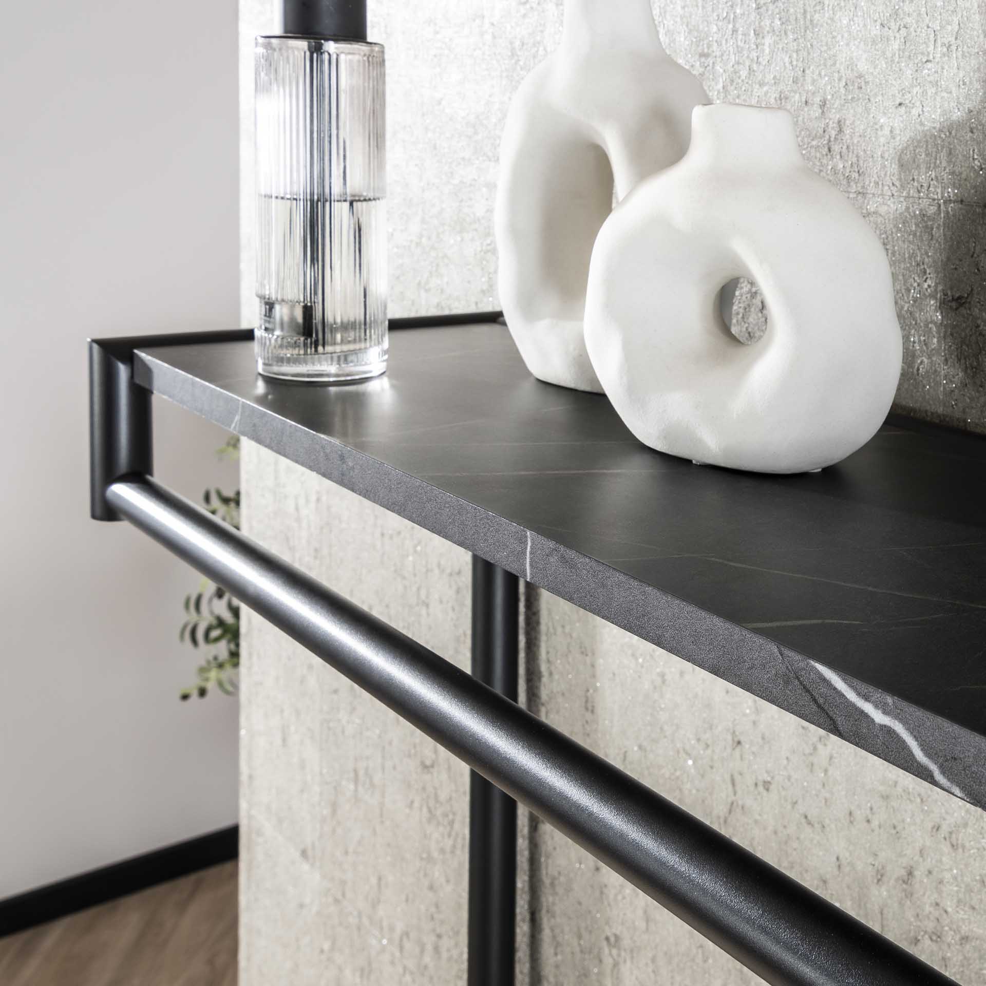 Garderobe – Mira Stone – 3D Schwarz braun