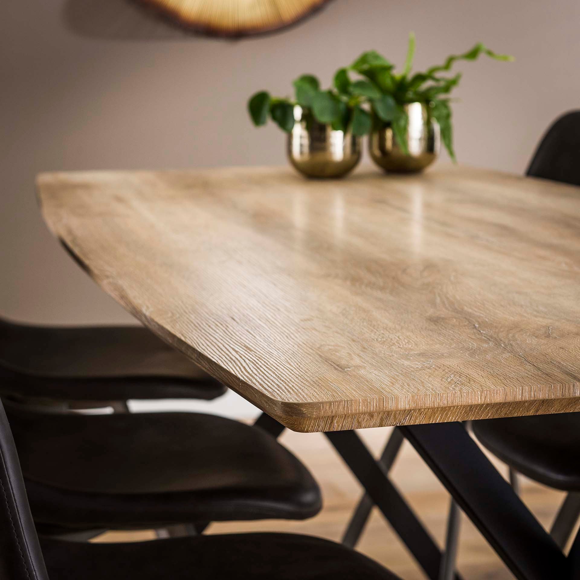 Esstisch Vareno Oval – MDF-Tischplatte in 3D-Eichen- oder Betonoptik mit Stahlgestell, 190 x 90 x 76 cm, moderner Esszimmertisch