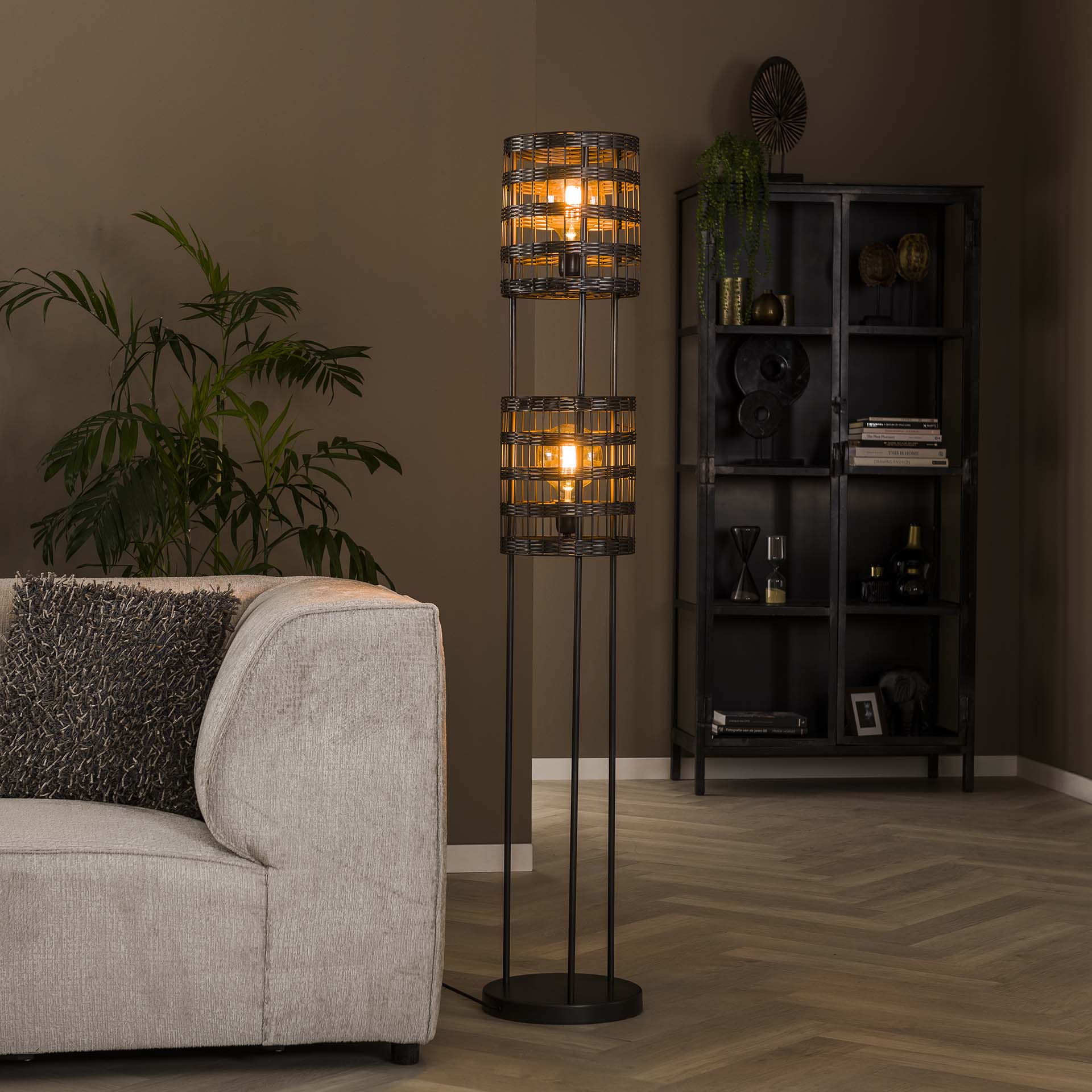 Stehleuchte – Fiora Pure – Schwarz Nickel