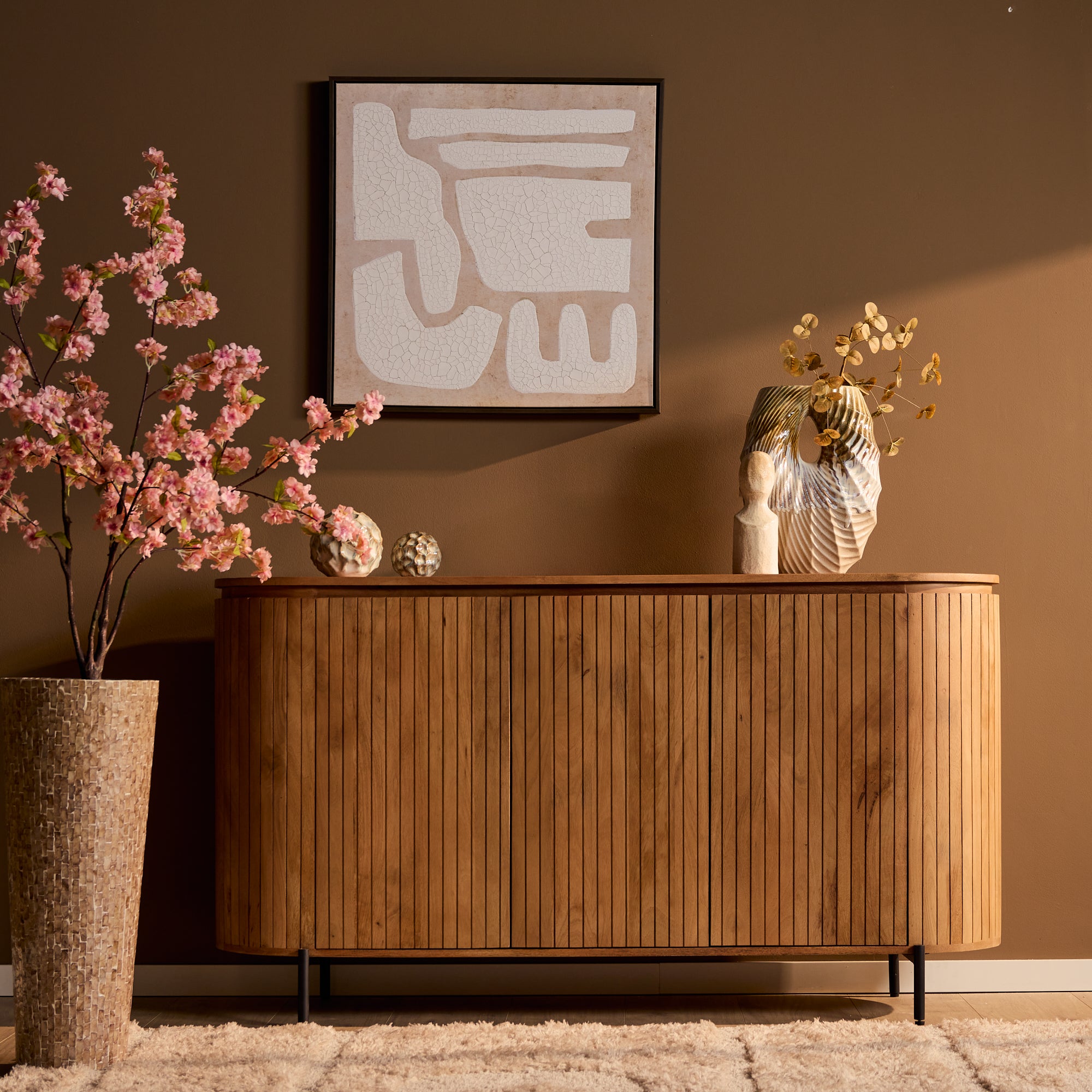 Sideboard Sole Natur – Massives Mangoholz mit Lamellentüren, 165 x 45 x 90 cm, modernes Aufbewahrungsmöbel