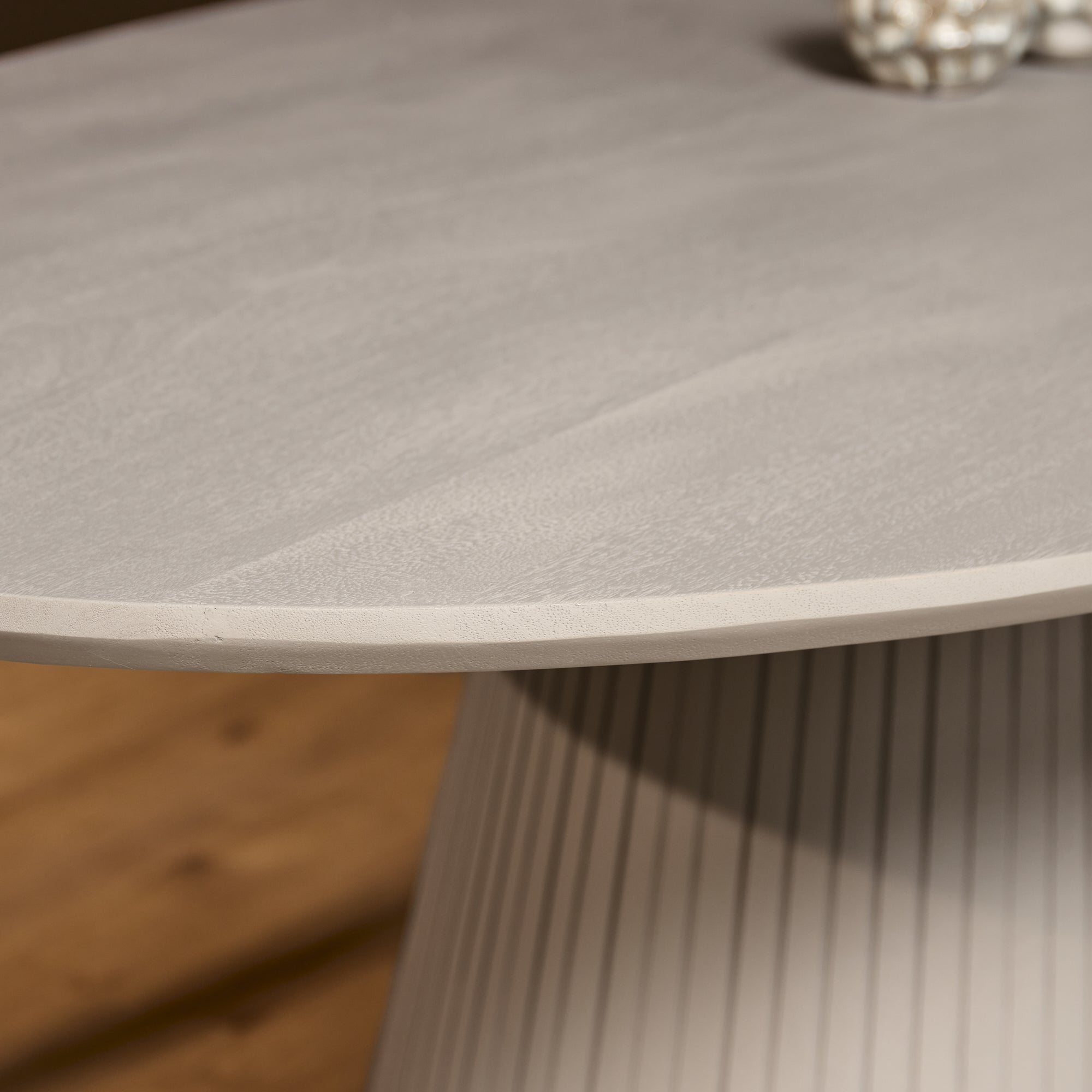 Esszimmertisch Sole Taupe 210x110x76 cm – ovaler Mangoholz Tisch mit Lamellenfuß, modern & zeitlos