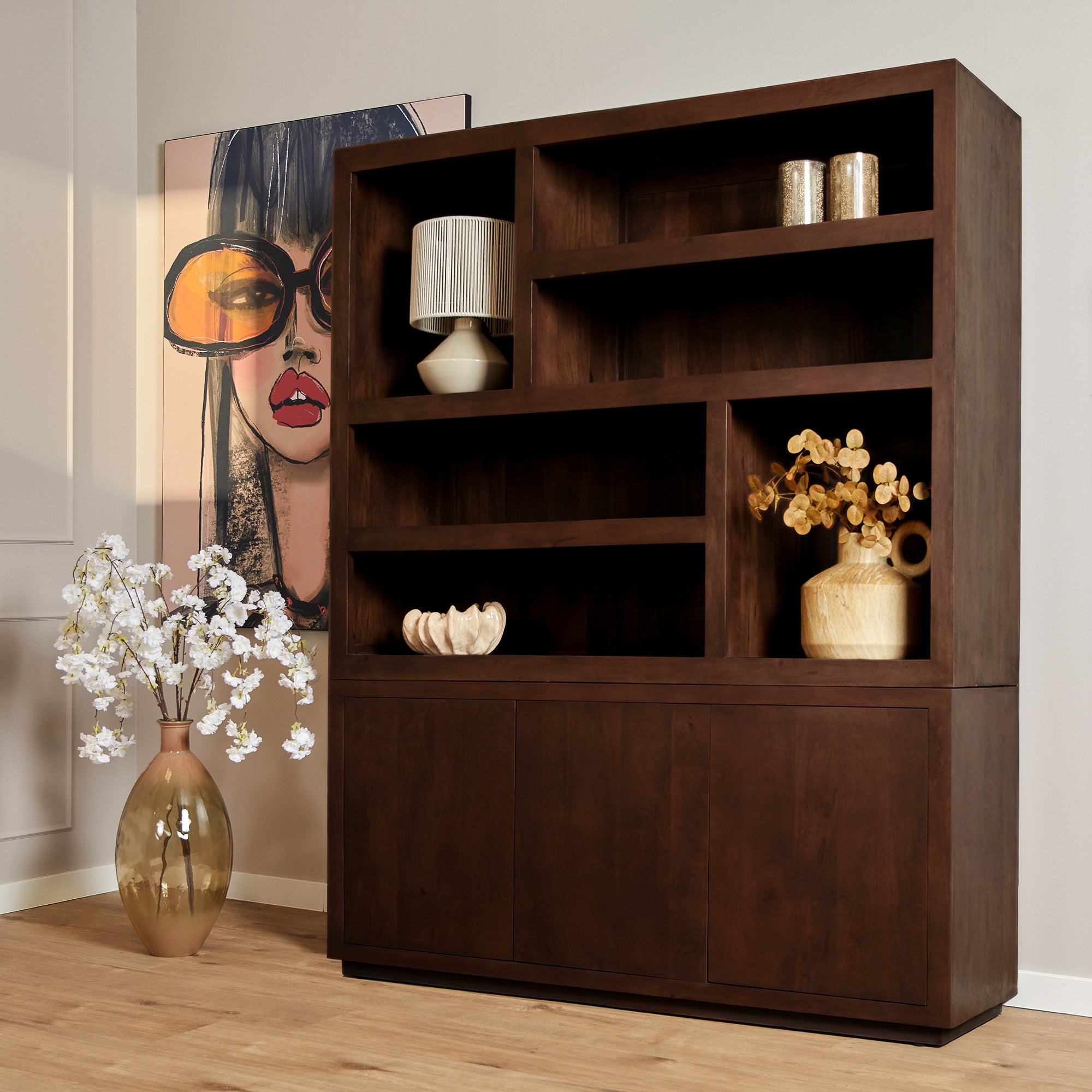 Regal Bali Braun XL – modernes Mangoholz-Regal mit offenen Fächern & 3 Türen, Push-to-Open, 160 x 45 x 200 cm